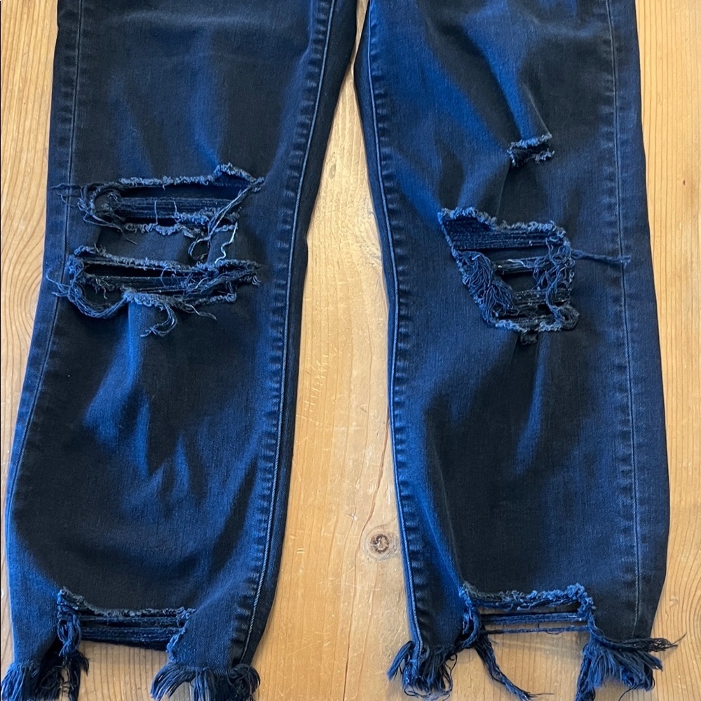 American Eagle Outfitters Black Skinny Jeans with Frayed Hem - Picture 5 of 8